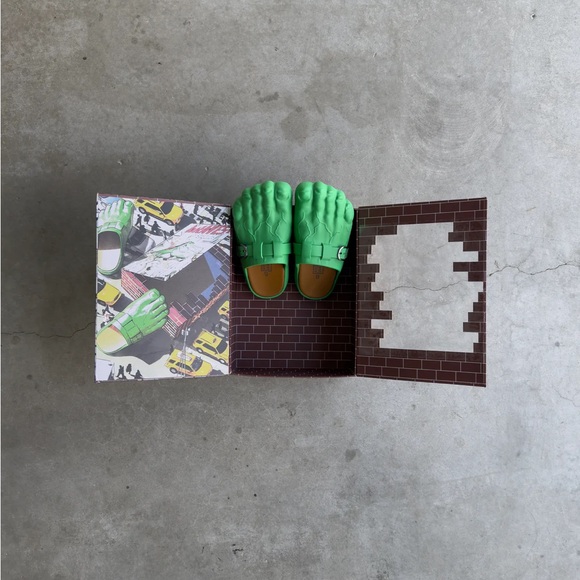 Bravest Studio Green Toe-Shaped Foot Clogs Size 7 NWT - Picture 2 of 15